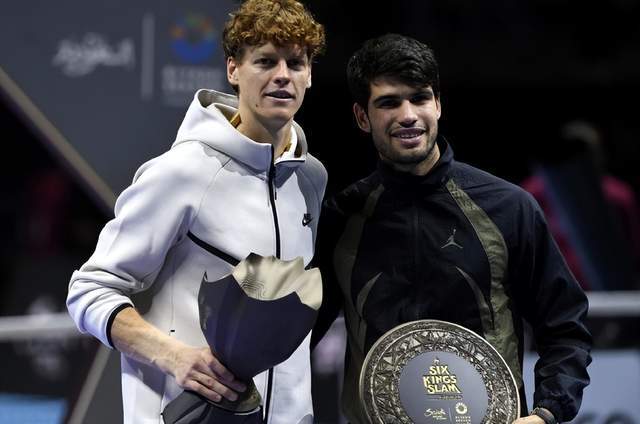 辛纳横扫德约科维奇，阿卡晋级！700万美元巨奖决战将至