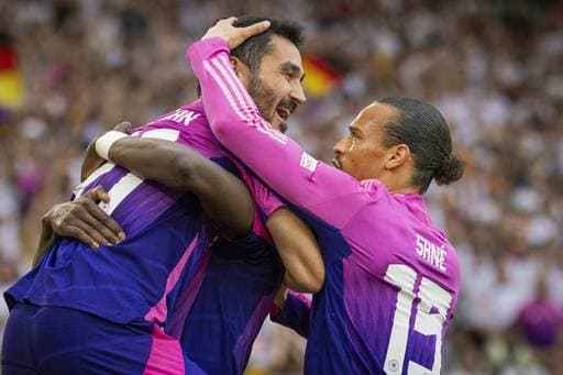 京多安力挺萨内：应入选德国世界杯阵容，仍是顶级球员