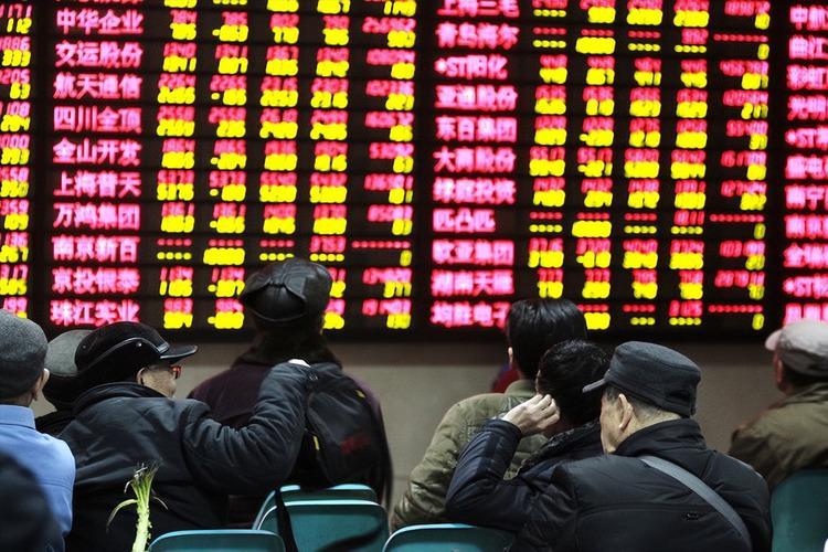 基金亏损8.6万！关税波动致A股震荡，牛市仍可期？