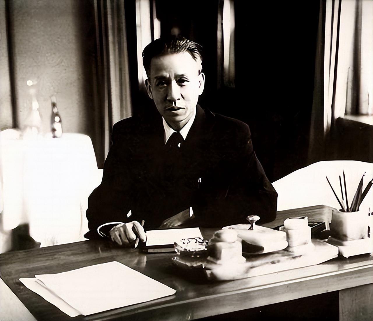 开国大典为何提前至1949年10月1日？斯大林建议起关键作用