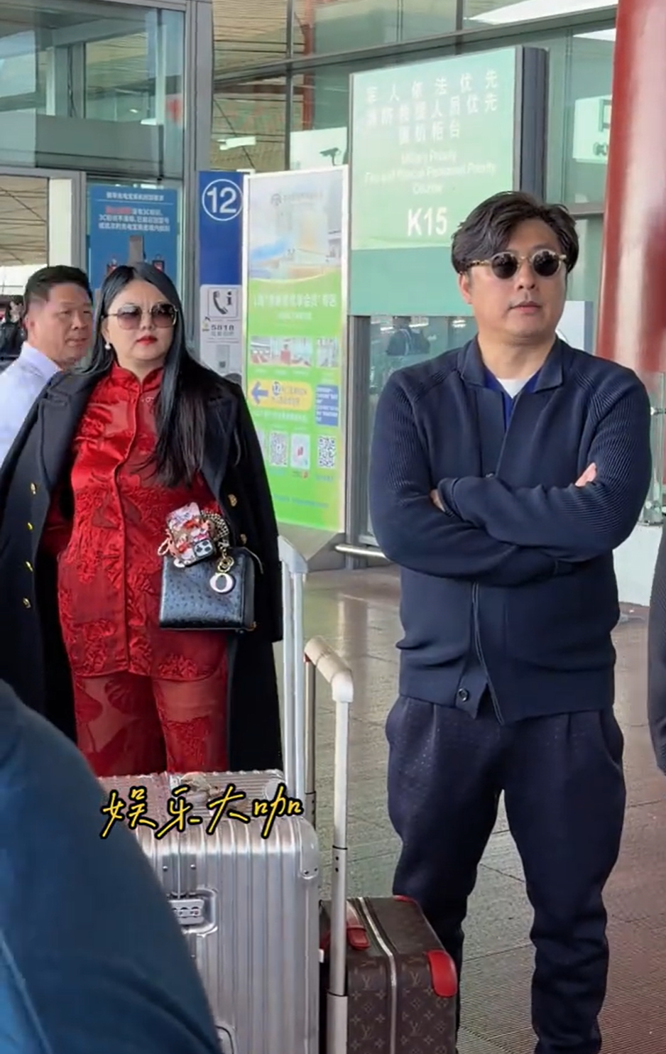 郭涛儿子石头18岁惊艳亮相！身高185cm肌肉硬朗引热议
