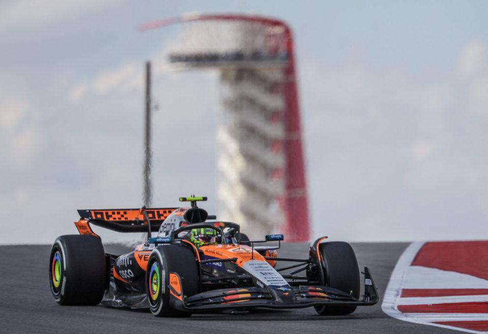 F1美国站冲刺赛：维斯塔潘强势夺杆，迈凯伦双雄紧随其后