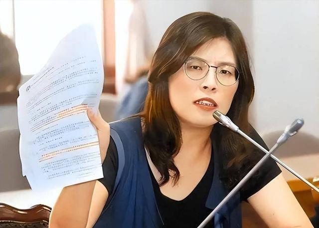 国台办力挺郑丽文：坚守立场，拒绝媚日与分裂之路
