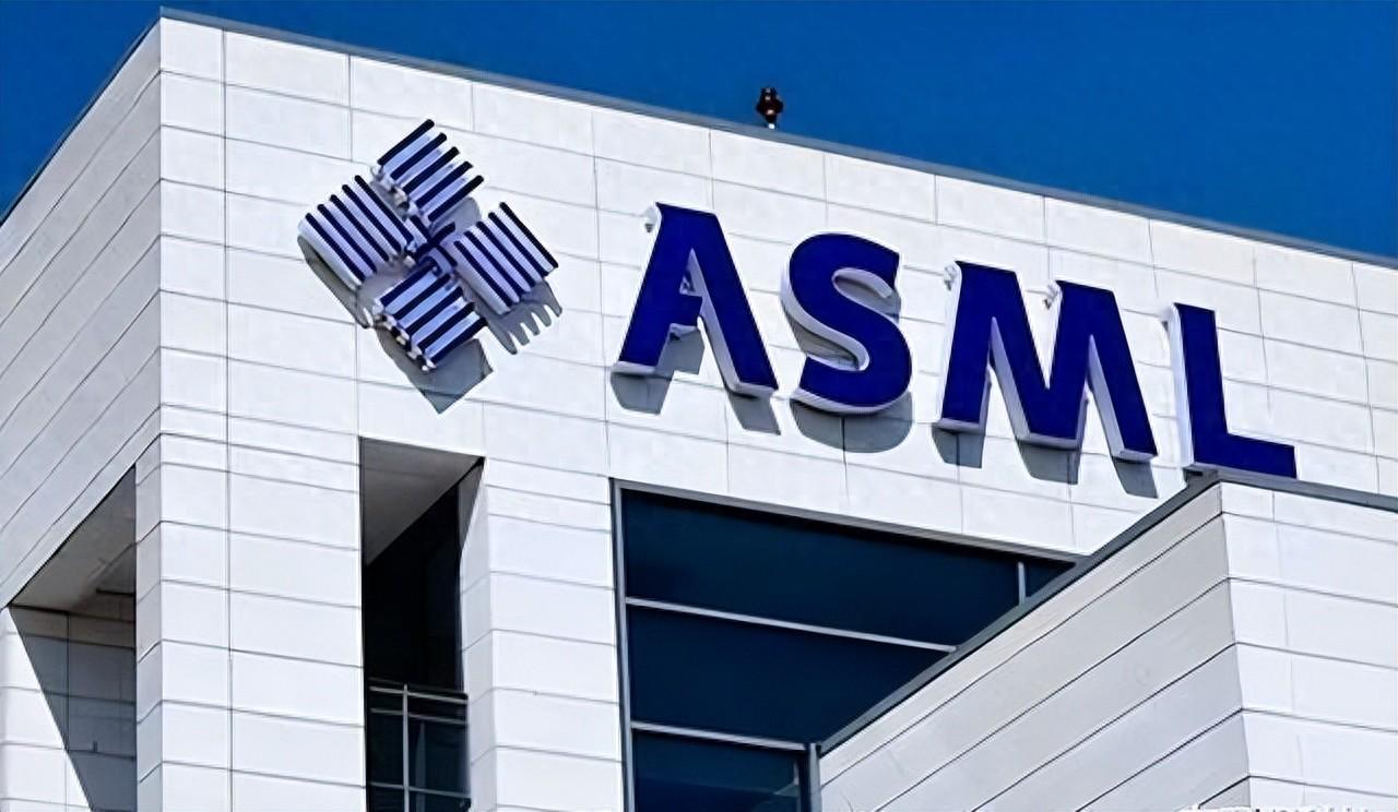 都反水了！ASML、荷兰光刻机供应商相继宣布，外媒：事情闹大了