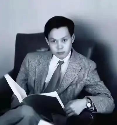 翁帆揭秘杨振宁遗产分配：生活所需之外，全数捐赠教育