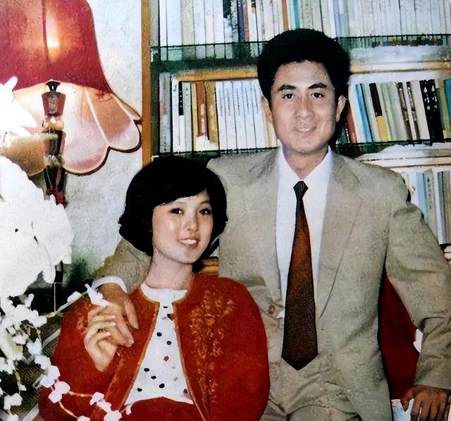 演员郭凯敏：与相伴6年张芝华离婚后，转身娶尤勇前妻，终获幸福