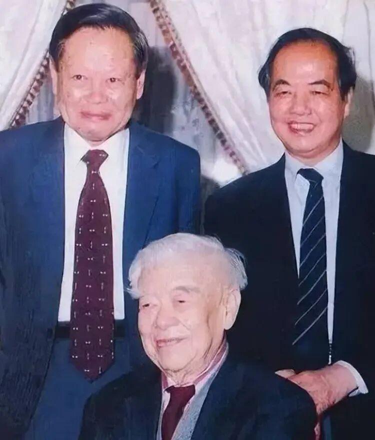 杨李决裂：科学巨擘的兄弟情与时代遗憾