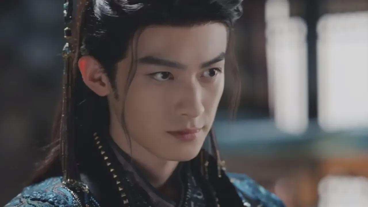 同一演员演《朝雪录》元芜公主与《一笑随歌》无影，判若两人