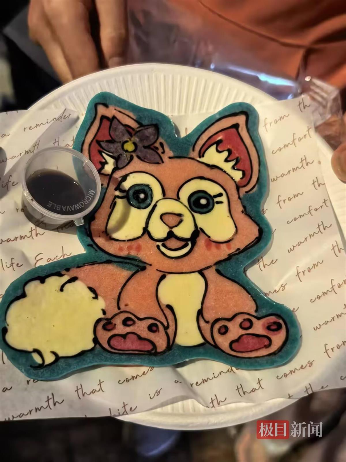 李女士展示煎饼