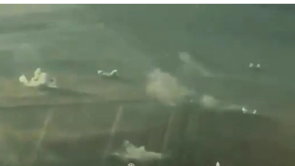 乌军凌晨大捷：182平方公里收复，俄军22辆装甲车遭重创