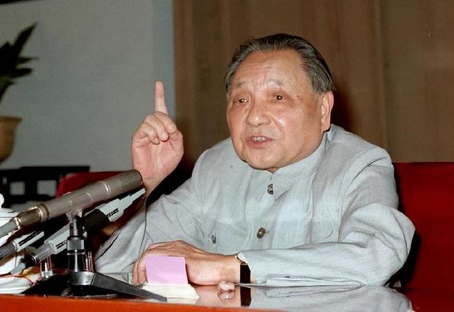 1997年逝世六大伟人：邓公之外，还有哪些历史巨擘？