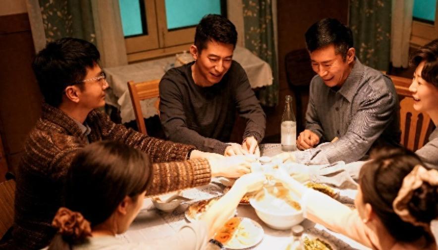 《依依向北风》演技遭吐槽：关系户混入，年代剧质感存疑