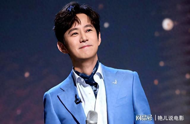 51岁何炅坦言身体状况，内娱健康问题引发深思