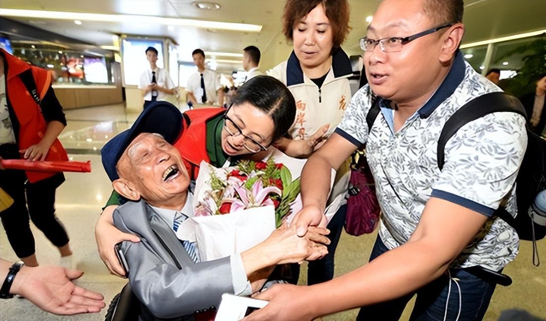 92岁台湾老兵重庆寻亲记：归乡瞬间误认台北，乡音唤醒记忆