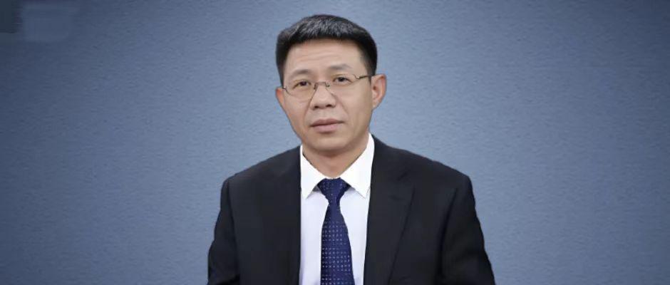 中专生逆袭成3500亿科技巨头掌门人，高光荣的传奇之路