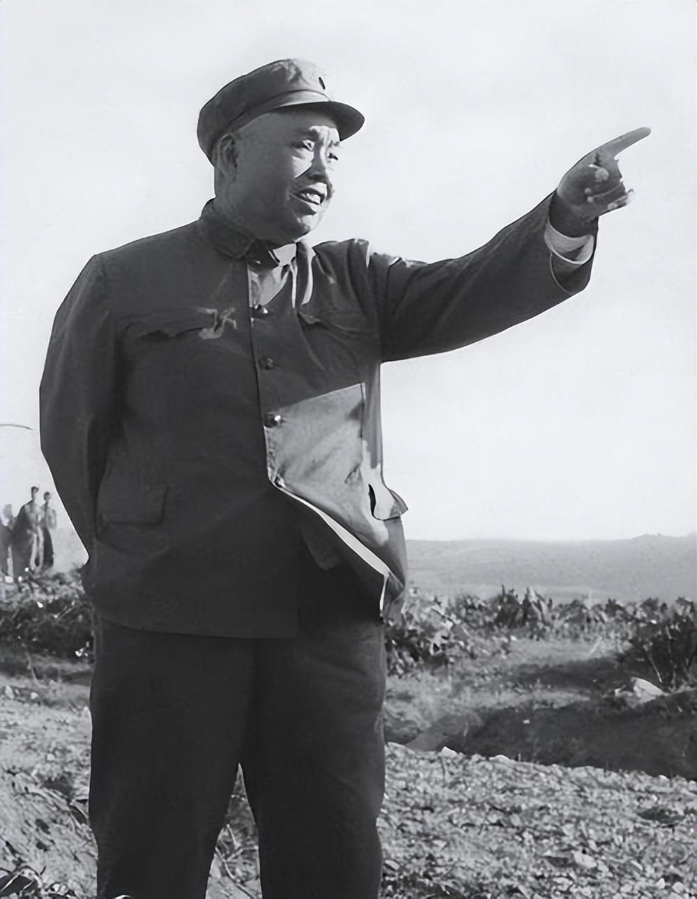 1973年许世友赴任广州军区，首件事竟是拜访老首长詹才芳