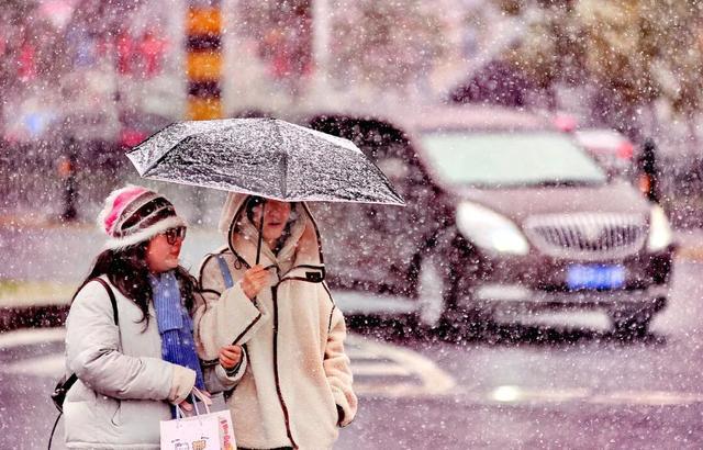 天津气温跌破0℃！两场降雨来袭，大风降温预警