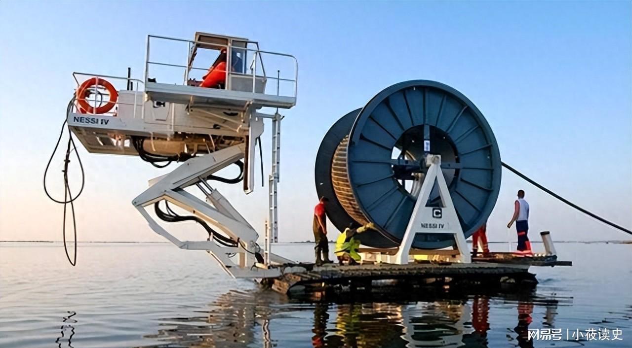 中美海底光缆争夺战：万亿美元数字命脉的全面博弈