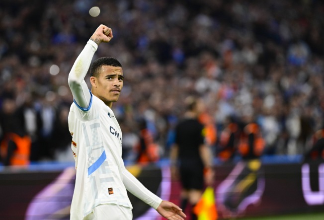 6-2狂胜！格林伍德单场4球创3大纪录，曼联1亿欧转会成笑柄