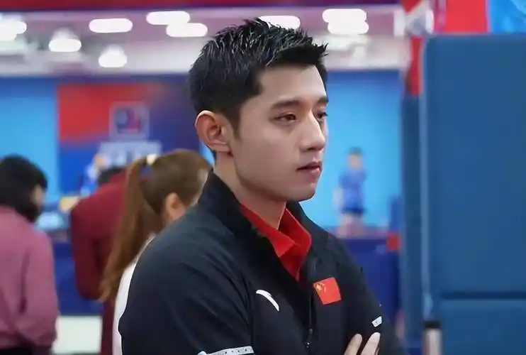 张继科回归体育界，首任青少年赛事承办人引关注