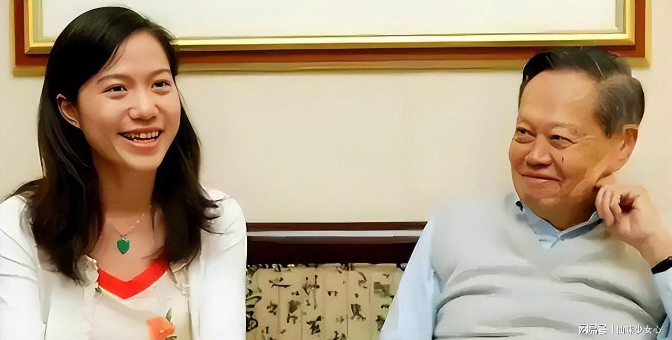 不查不知道，一查吓一跳！翁帆竟然有过婚史，杨澜一个字都没说错