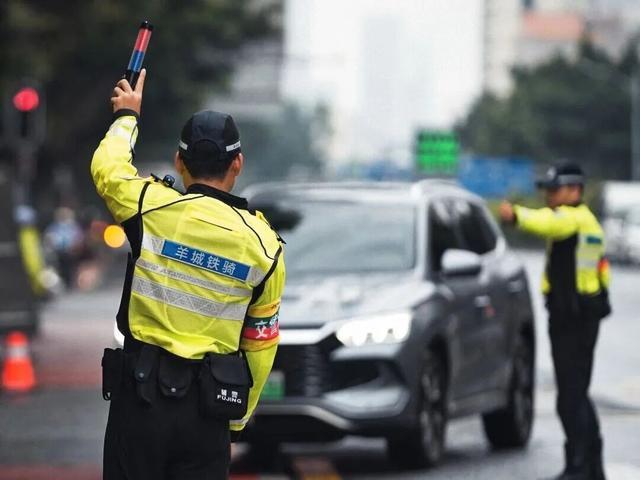 广州交警违法处理窗口今日起暂停服务，线上办理指南