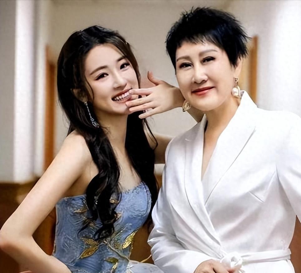 张凯丽女儿出演央视新剧，演技令人堪忧口碑跌落