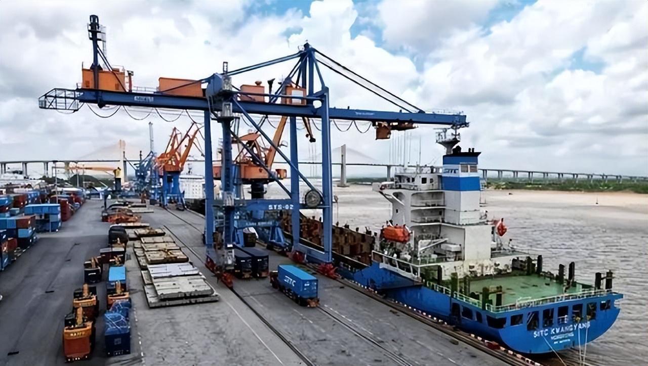 越南经济危机：亚洲首个倒下国家或现，繁荣幻影破灭