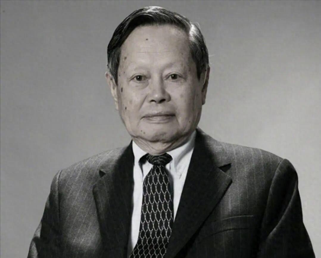 49岁无子女翁帆的幸福真相：杨振宁早已为她铺好未来路