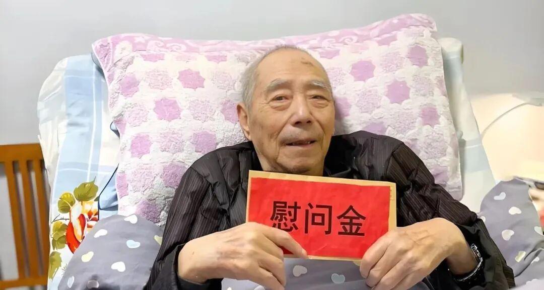 爷爷每多活一天，就能为家里带来566元的收入…