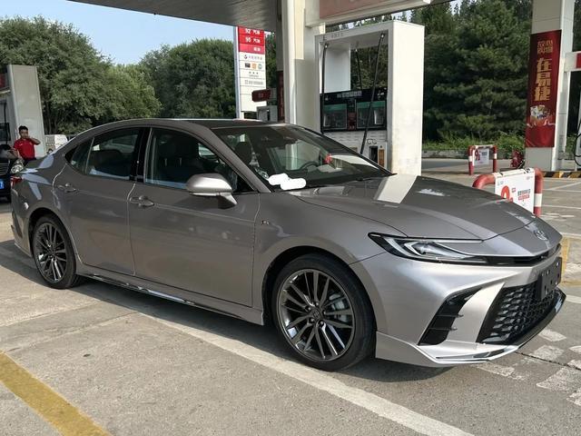 2026款凯美瑞选购指南：13万精英版慎选，这两款配置闭眼入