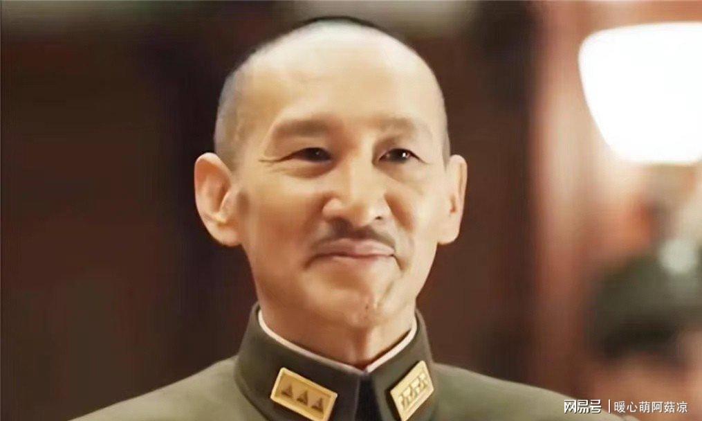 王劲松饰演蒋介石