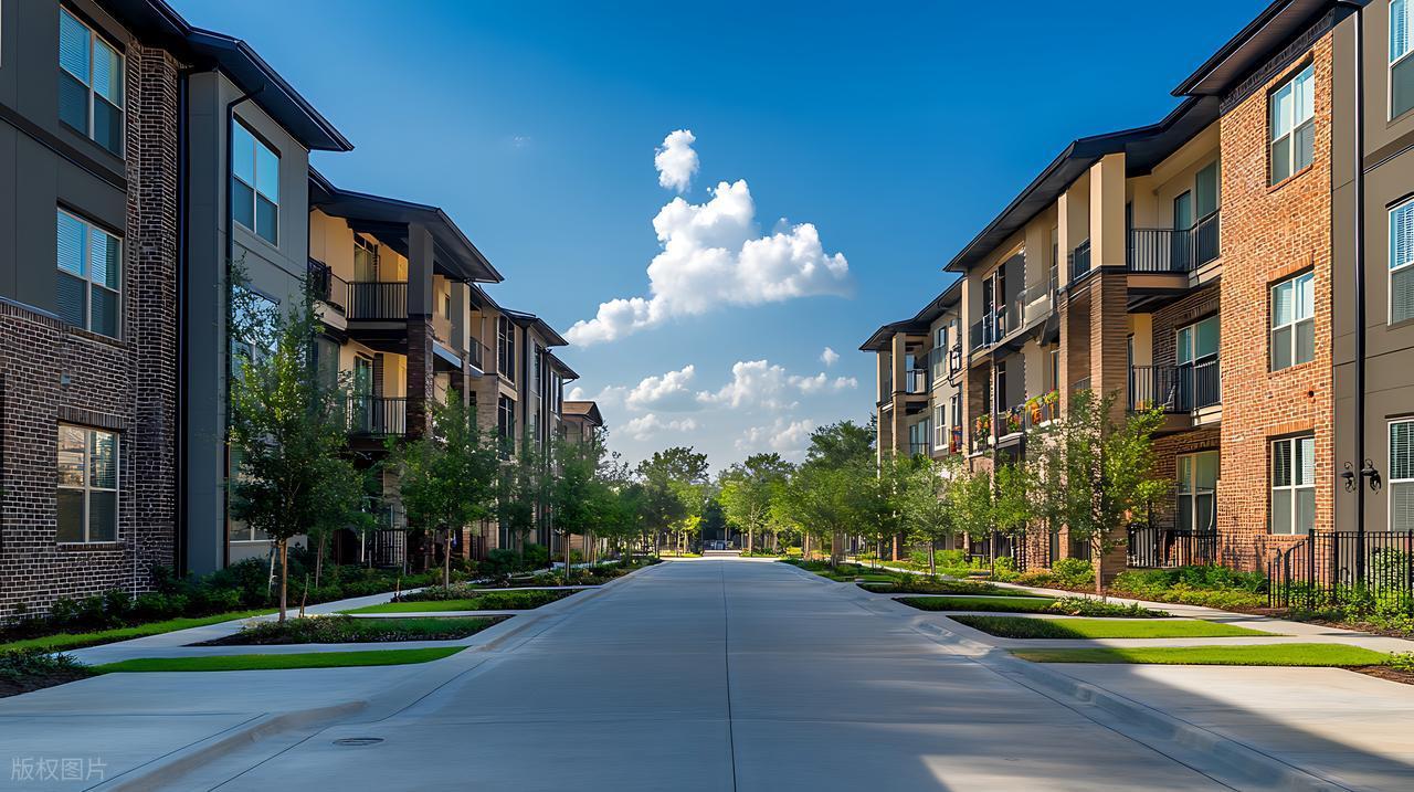 柳州69岁老人砍杀4人后跳楼，邻里积怨酿血案