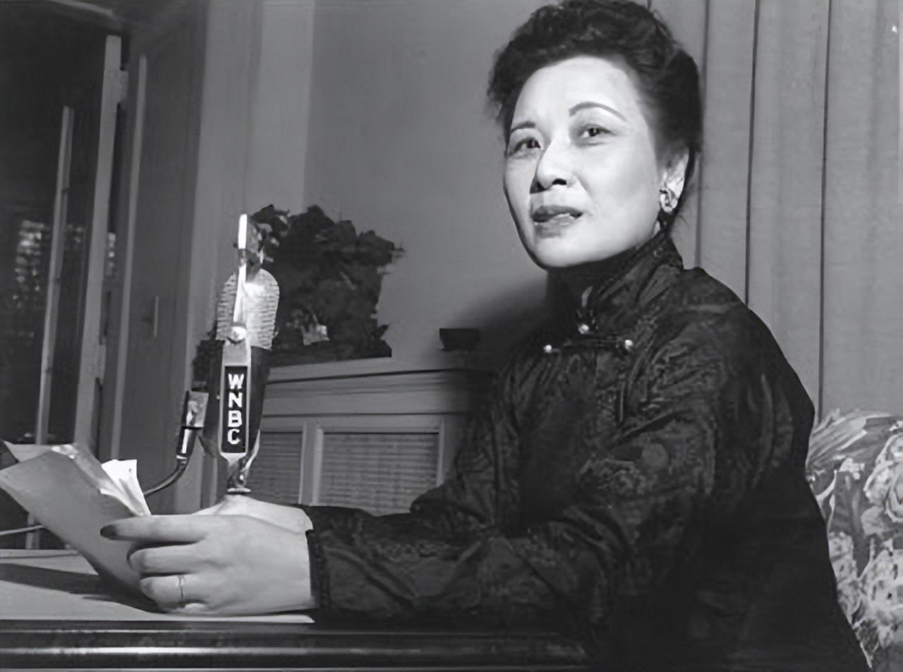 2003年宋美龄大限将至，在宋子文墓前哭诉：宋家人为何都葬在这里