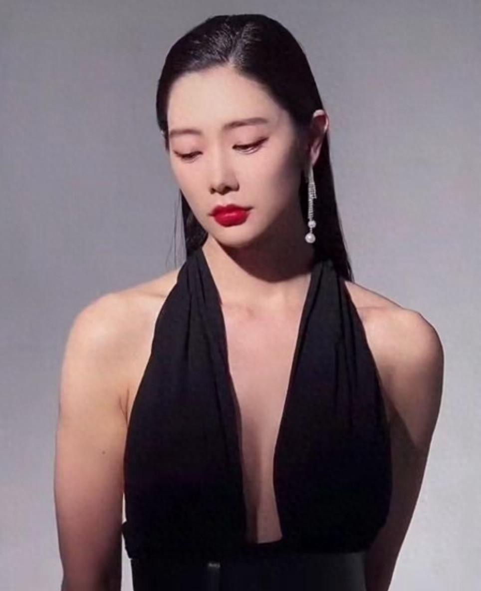 "亚洲第一美、全球第二美"女星离婚！曾嫁豪门6年，今宣告复出