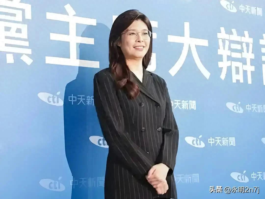 郑丽文访陆前夕台湾变局：民进党危机与国民党新局