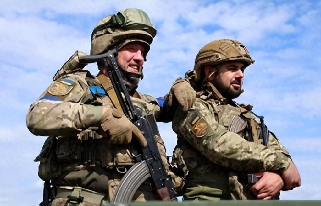 俄乌局势突变：五大集团军全面出击，局势反转引关注