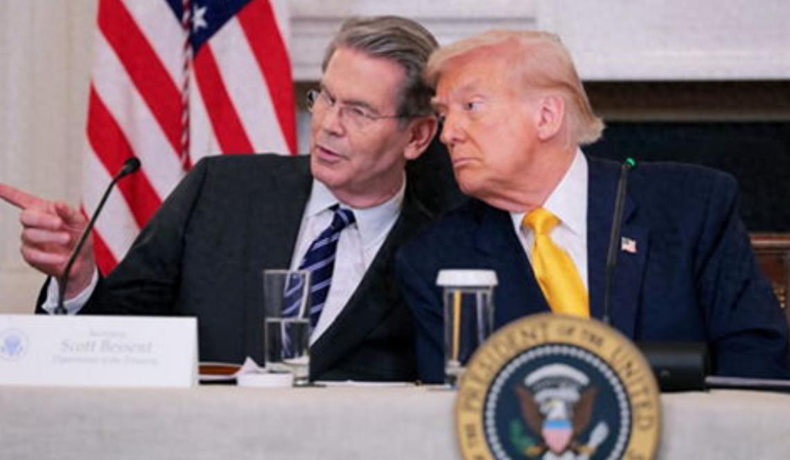 特朗普500%对华关税威胁：中美贸易战再升级，谁将笑到最后？