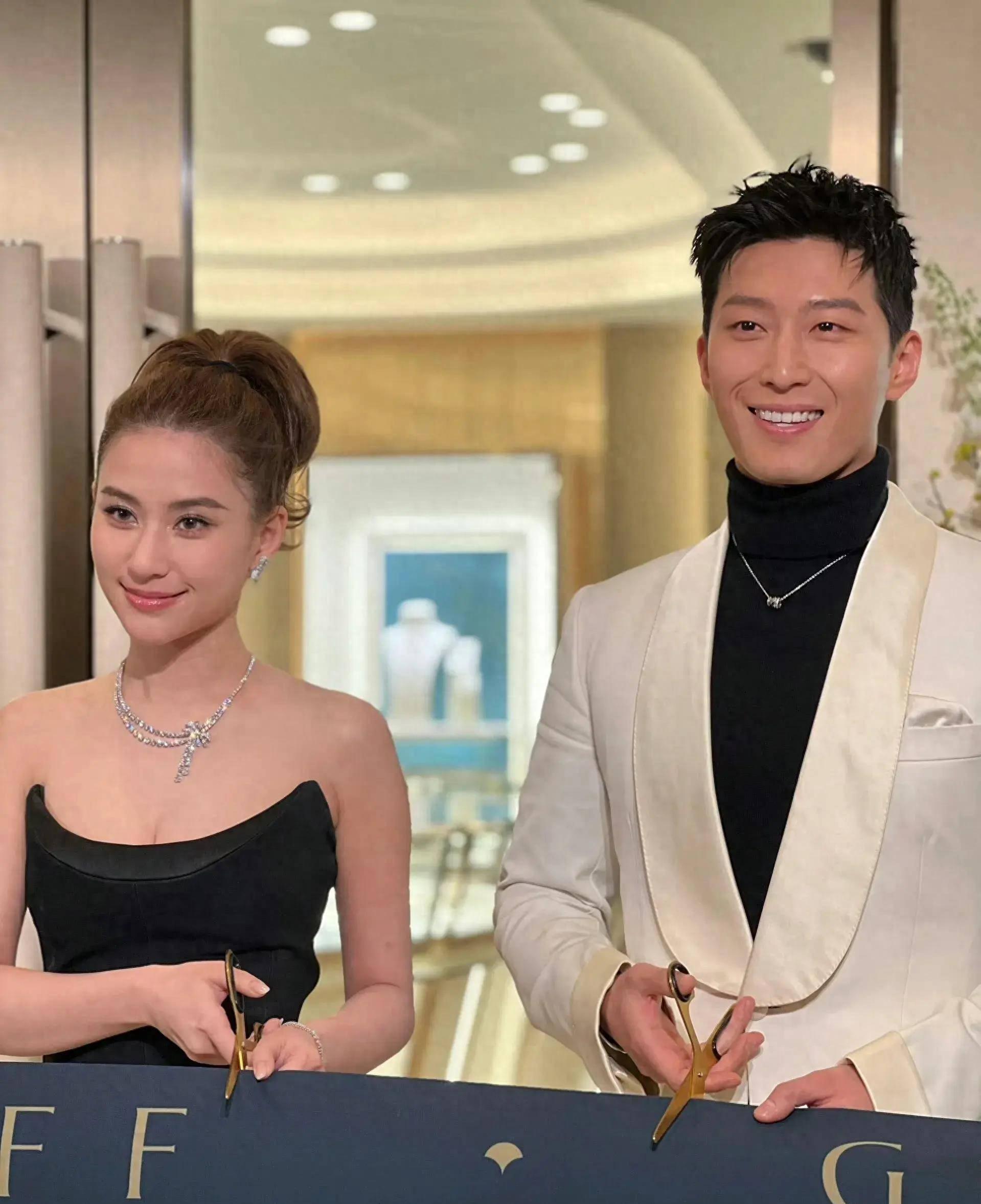 窦骁何超莲公开回应婚变传言，向太删帖事件真相揭晓