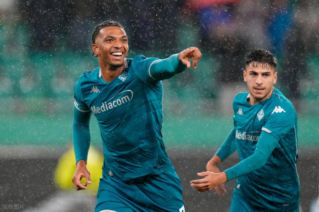 欧协联：39岁哲科建功，佛罗伦萨2连胜逆袭意甲弱旅