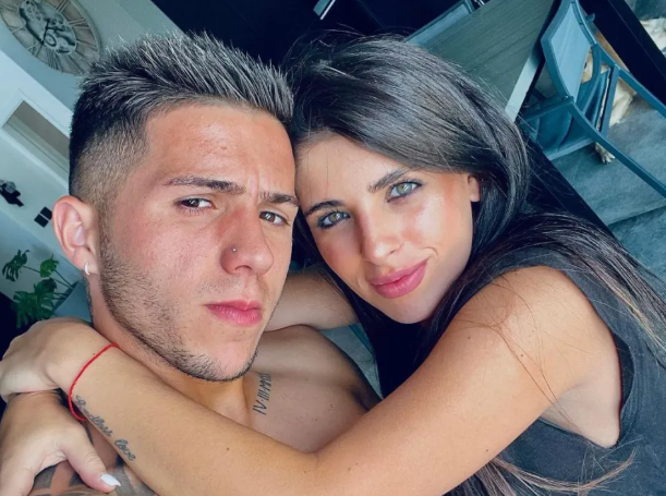 阿根廷媒体爆料：旺达发暧昧短信给恩佐，女友力挺男友