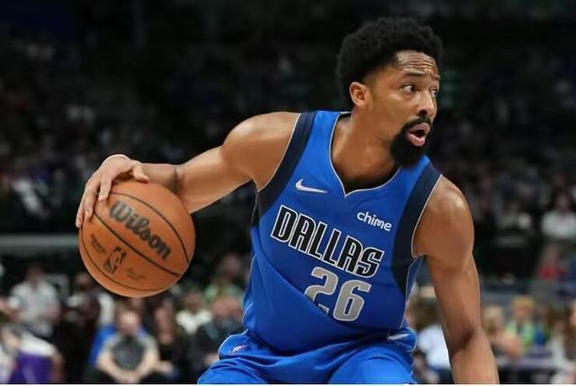 丁威迪或转战海外联赛 拜仁与奥林匹亚科斯成热门下家