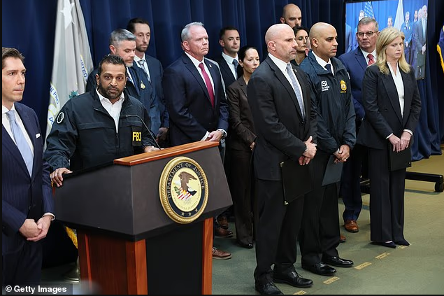 NBA惊天赌球丑闻：名帅球星涉案，FBI揭黑手党操控网络