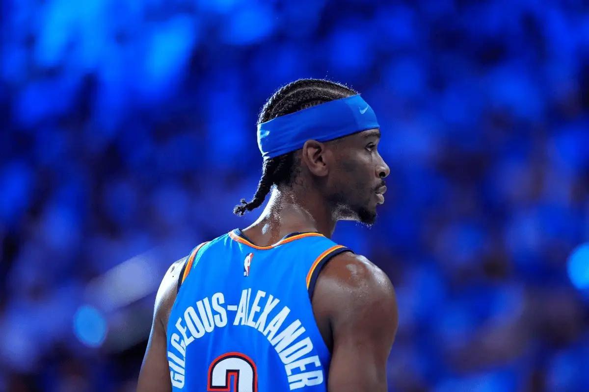 半场三分7中7！戈登狂轰50分难敌库里，37岁老将续写传奇