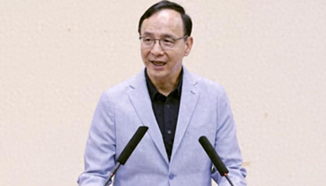 朱立伦卸任引发国民党211人集体辞职，郑丽文如何化解危机？