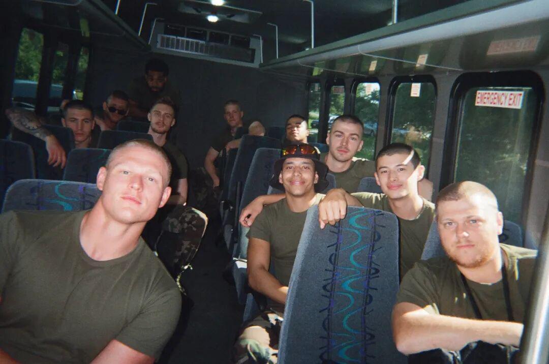 爆款美剧《军靴男孩》引热议，亚裔新星利亚姆·吴颜值实力双在线