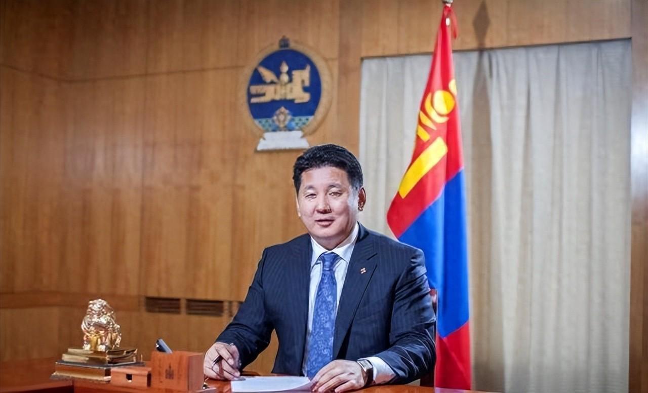 蒙古政坛巨变：亲美派扳倒亲华总理，却陷入政治困局