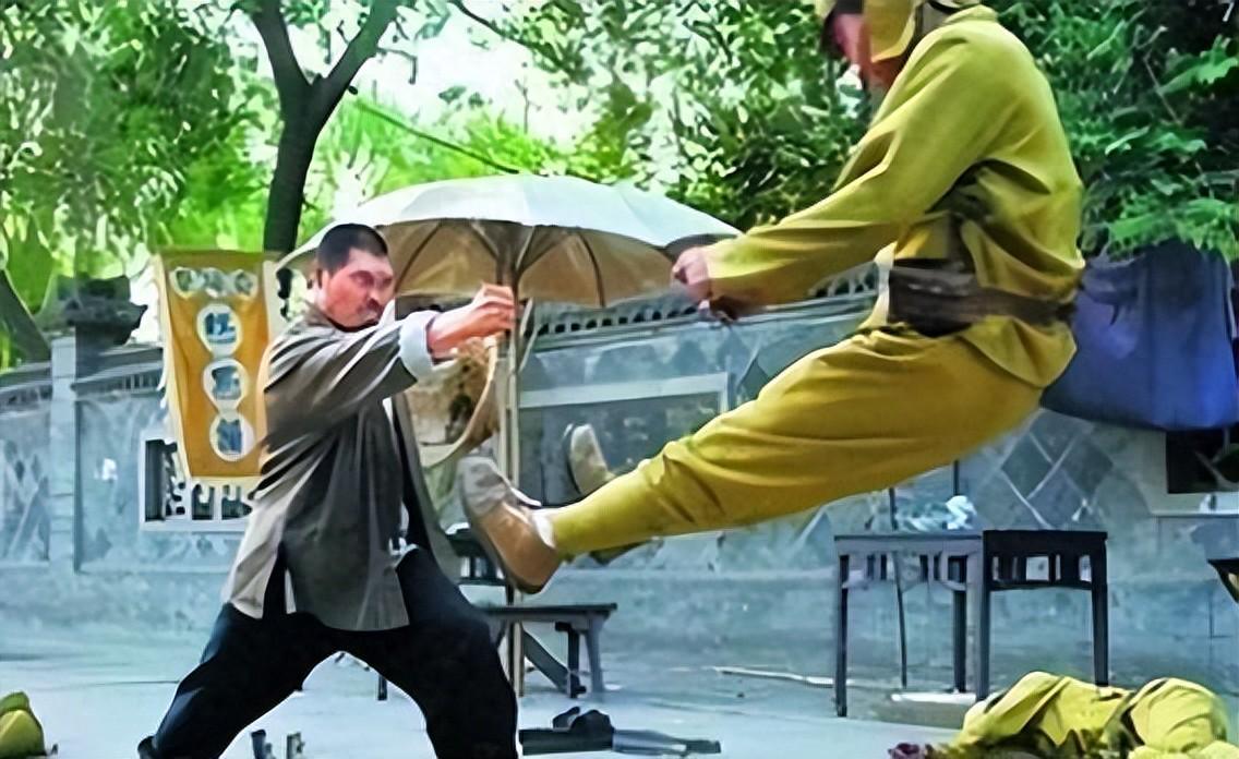 抗日神剧离谱餐食大揭秘：八路军顿顿海鲜大餐引争议