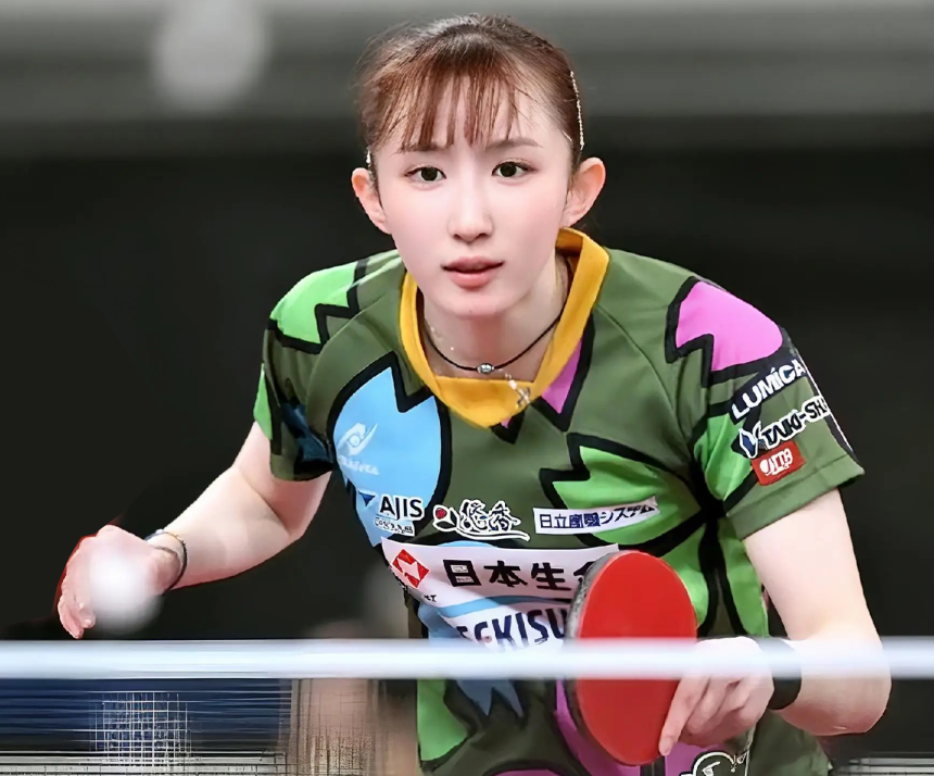 WTT球星赛：国乒小将0-3不敌早田希娜，外战首败引关注