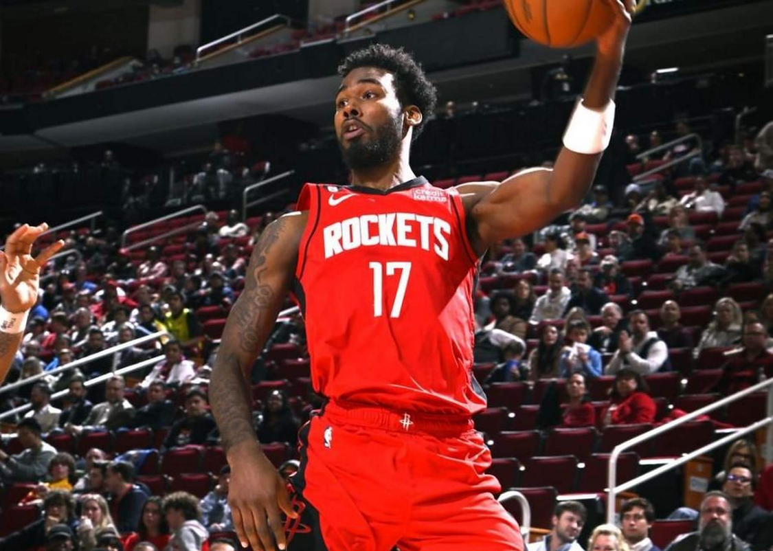 火箭伊森续约遇阻：5年1.1亿遭拒，球队或调整引援策略